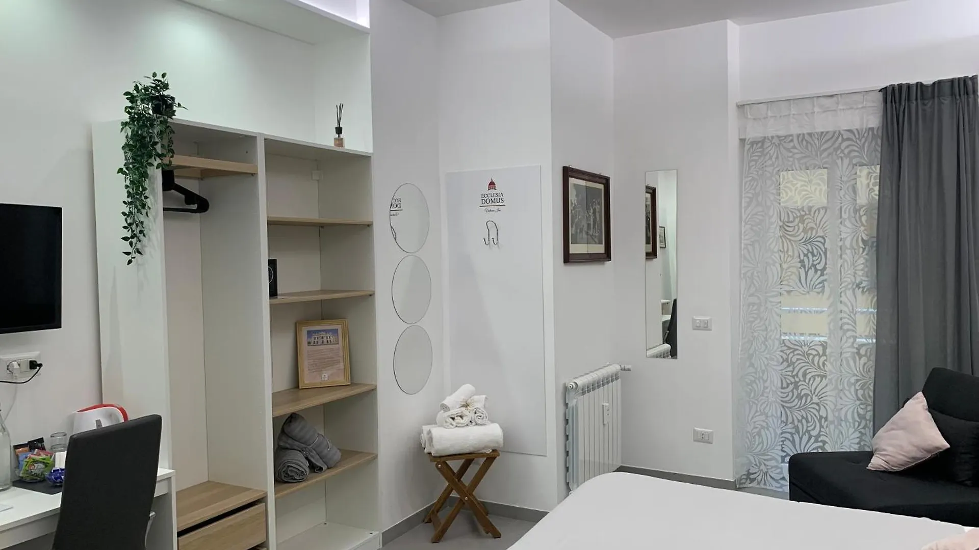 Guest house Ecclesia Domus Vatican Inn Rome Italy
