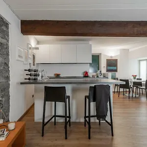 A Casa Nuccia By Solutions , Como Italy
